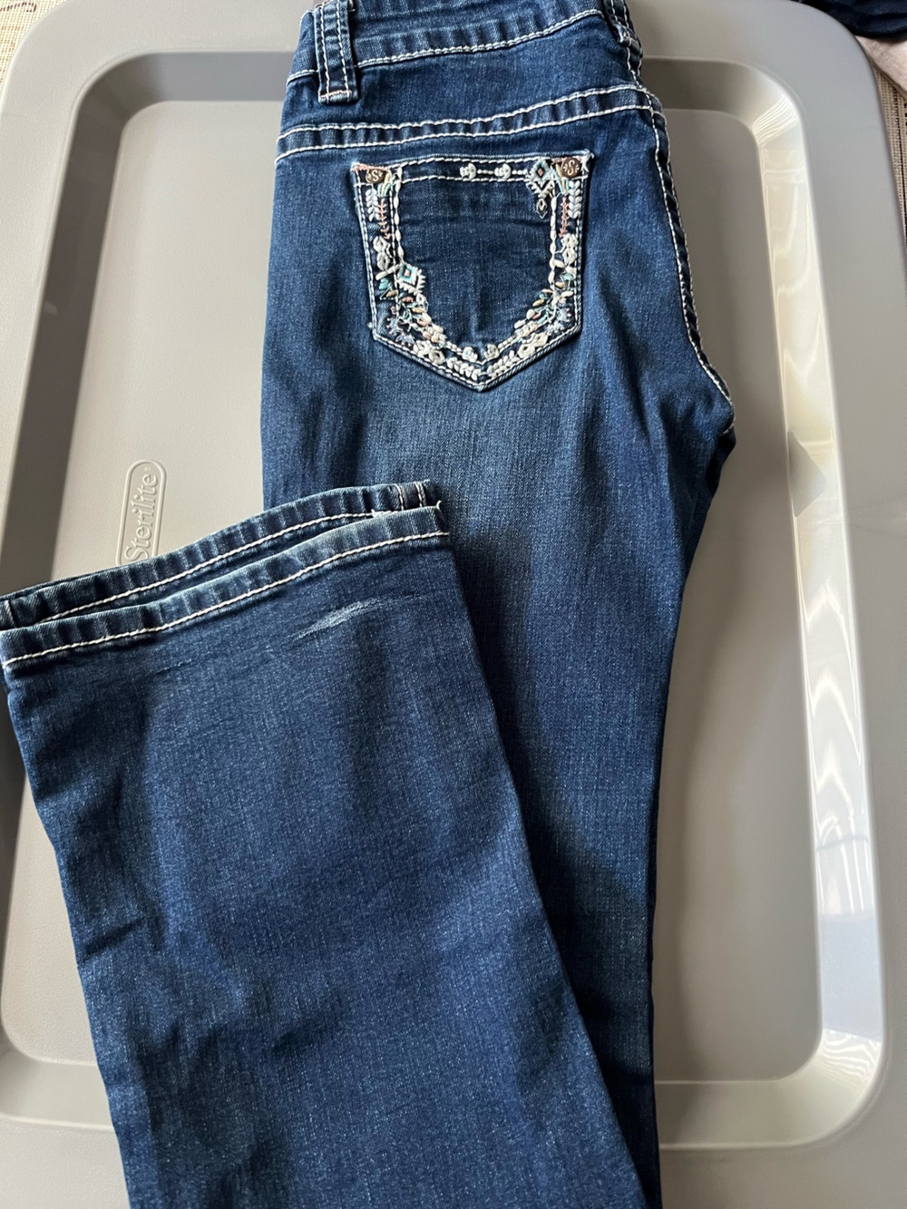 Desigual Dark Blue Jeans with Embroidered Back Pocket